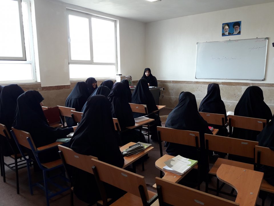 برگزاری دوره تحقیق پیمایشی در مدرسه ایمانیه تاکستان
