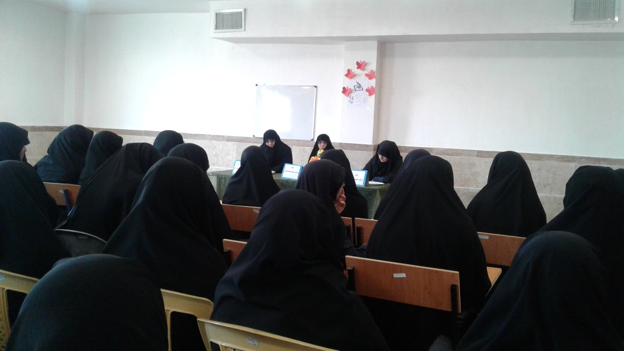 برگزاری کرسی آزاد اندیشی با موضوع &quot;شبکه های مجازی ، فرصت یا تهدید(راهکارهای تبدیل تهدیدها به فرصت) در مدرسه ایمانیه تاکستان