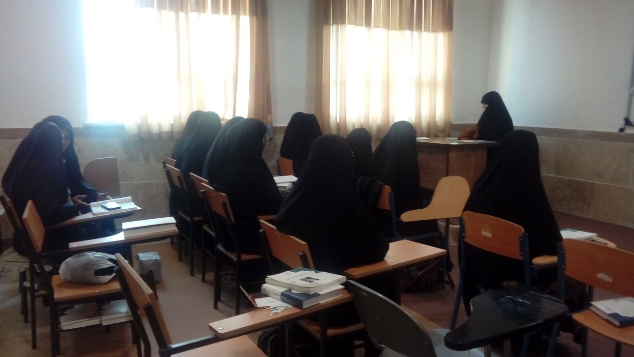 برگزاری کارگاه &quot; مهارت شناسایی منابع و آشنایی با شیوه‌های دسترسی به آن‌&quot; مدرسه ایمانیه تاکستان