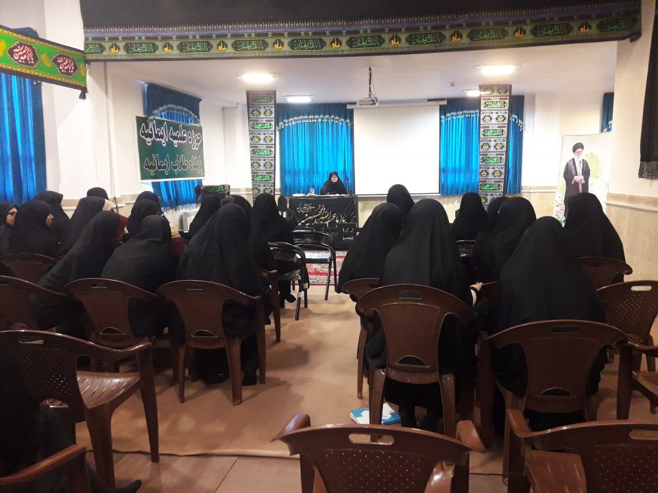 برگزاری نشست&quot;آسیب شناسی مراسم های عروسی و راه کارهای مقابله با آن&quot; مدرسه ایمانیه تاکستان
